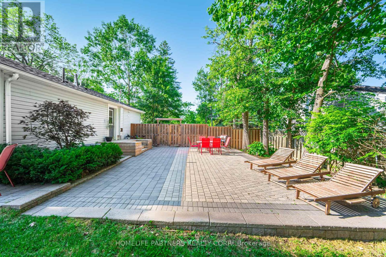 749 Happyvale Drive, Innisfil, Ontario  L9S 2E6 - Photo 28 - N12985972