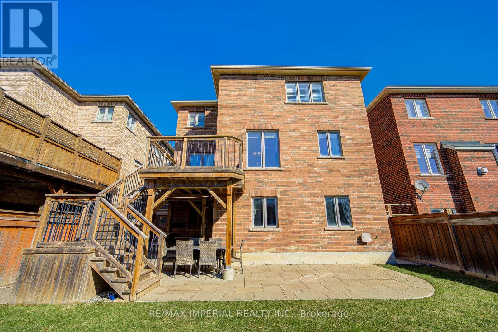 28 Mancini Crescent, Richmond Hill, Ontario  L4E 0T1 - Photo 37 - N12980928