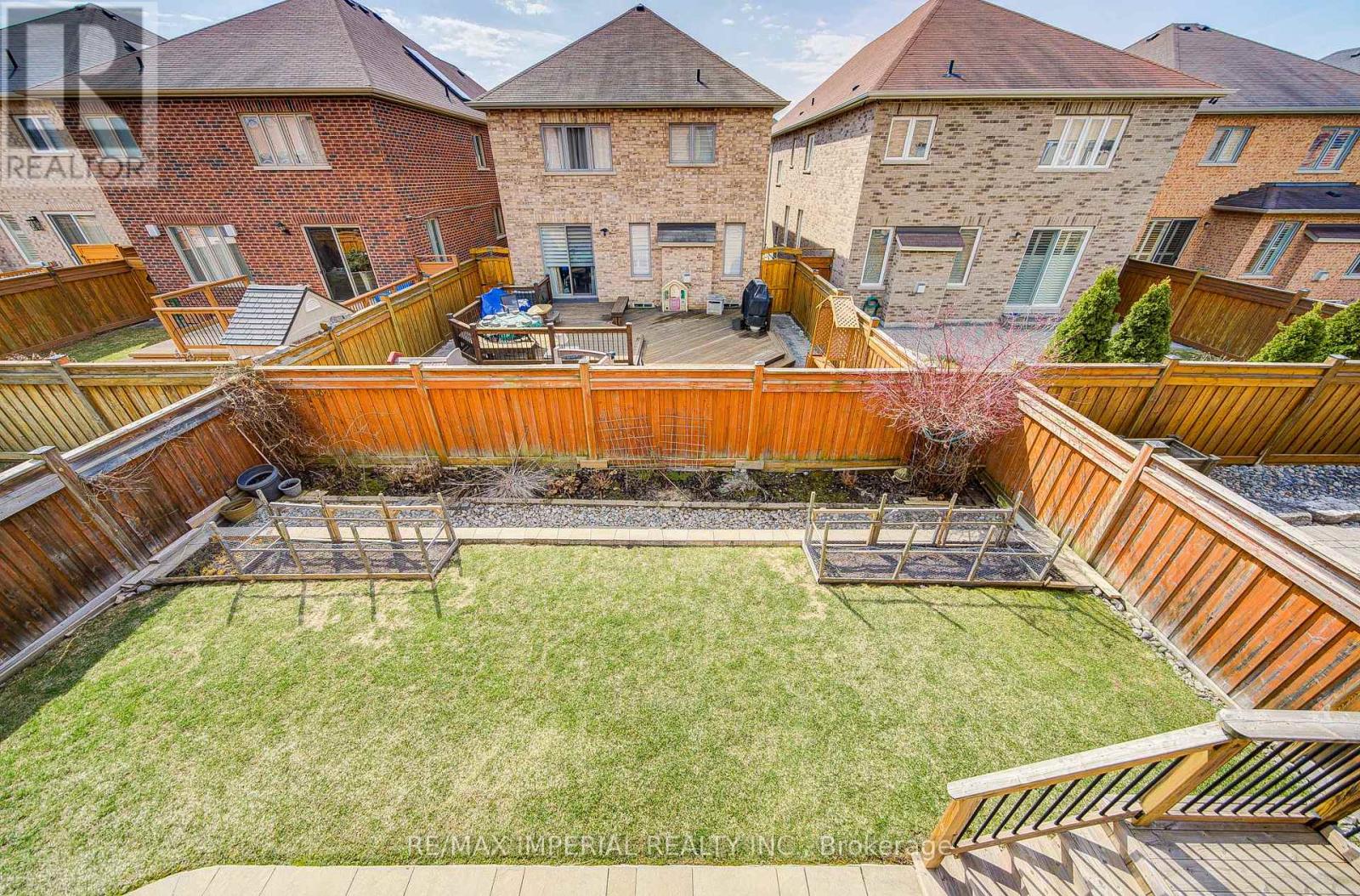 28 Mancini Crescent, Richmond Hill, Ontario  L4E 0T1 - Photo 39 - N12980928