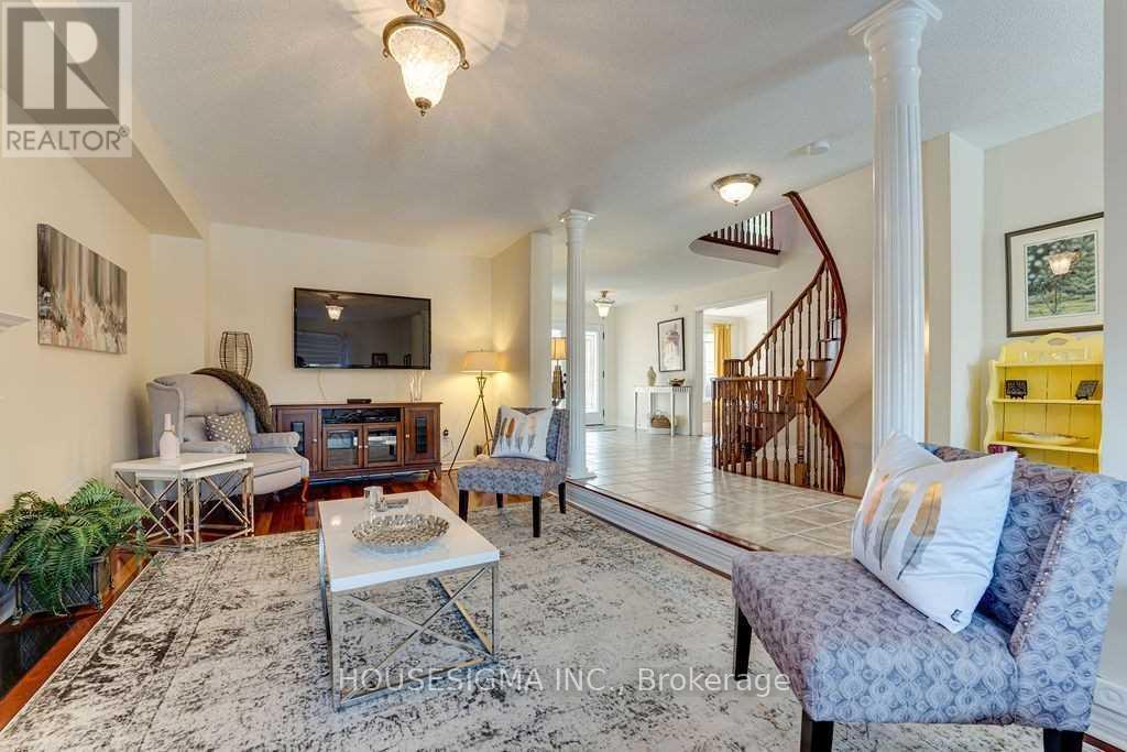 129 Gore Drive, Barrie (Ardagh), Ontario  L4N 0A8 - Photo 10 - S12985920