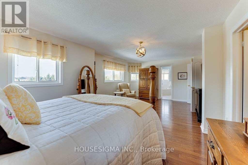 129 Gore Drive, Barrie (Ardagh), Ontario  L4N 0A8 - Photo 23 - S12985920