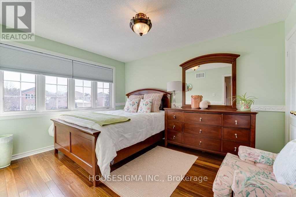 129 Gore Drive, Barrie (Ardagh), Ontario  L4N 0A8 - Photo 24 - S12985920