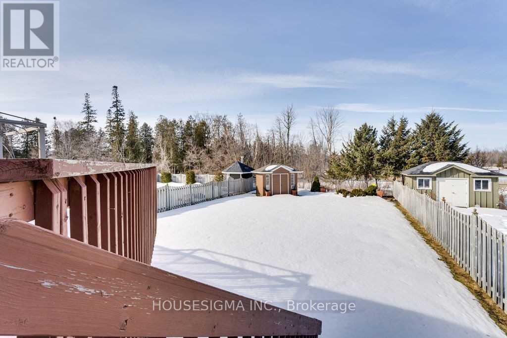 129 Gore Drive, Barrie (Ardagh), Ontario  L4N 0A8 - Photo 3 - S12985920