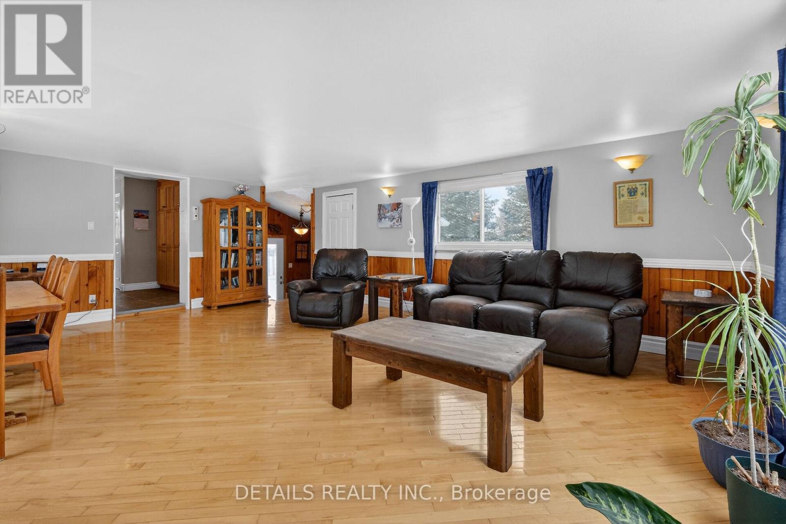 678 Rte 400 E Route, The Nation, Ontario  K0A 1M0 - Photo 13 - X12979532