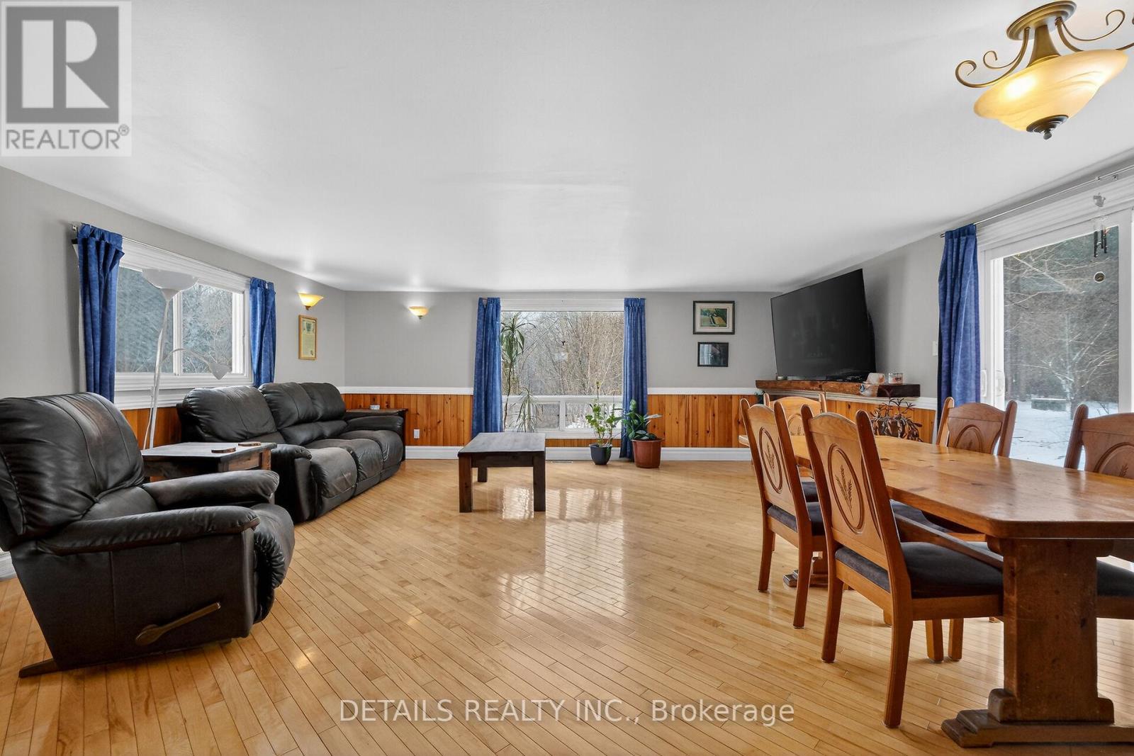 678 Rte 400 E Route, The Nation, Ontario  K0A 1M0 - Photo 11 - X12979532