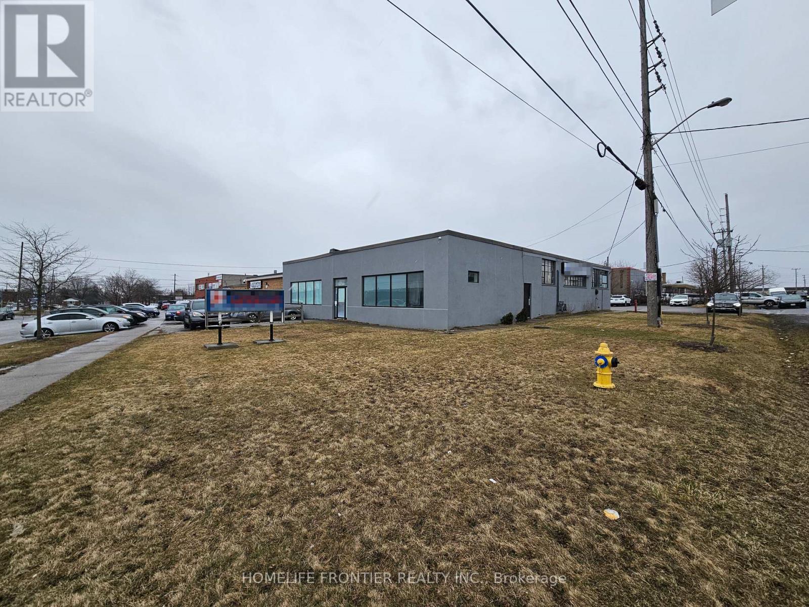 13 Racine Road, Toronto, Ontario  M9W 2Z2 - Photo 5 - W12985914