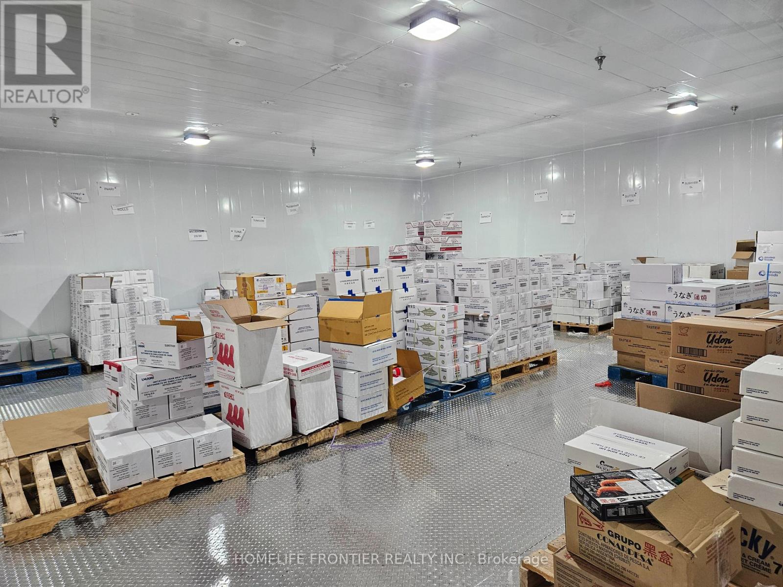 13 Racine Road, Toronto, Ontario  M9W 2Z2 - Photo 6 - W12985914