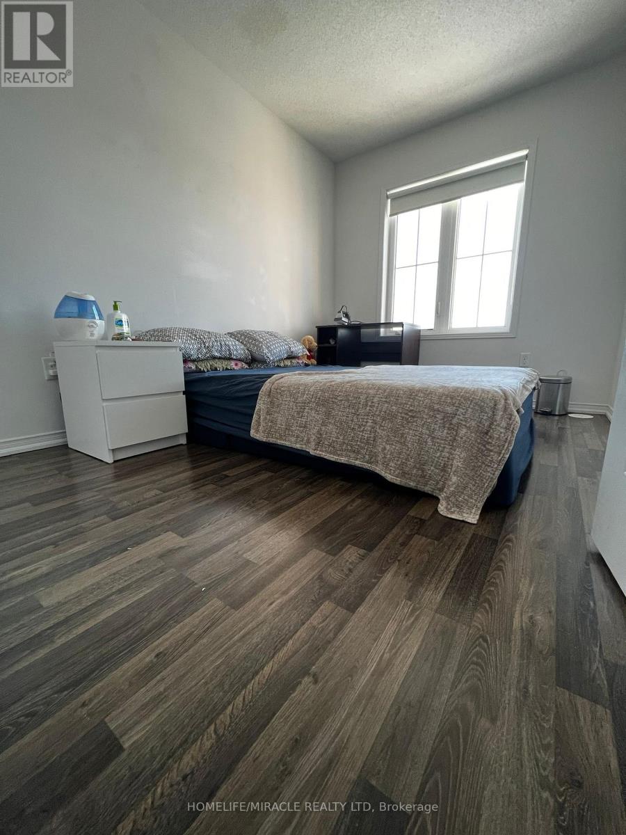 16 - 2504 Post Road N, Oakville, Ontario  L6H 0K1 - Photo 4 - W12985986