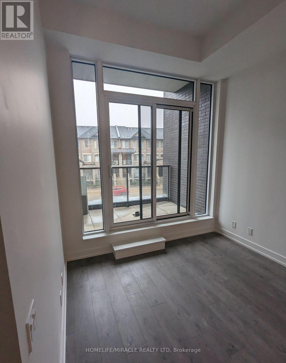 212 - 215 Veterans Drive, Brampton, Ontario  L7A 5L7 - Photo 11 - W12985992