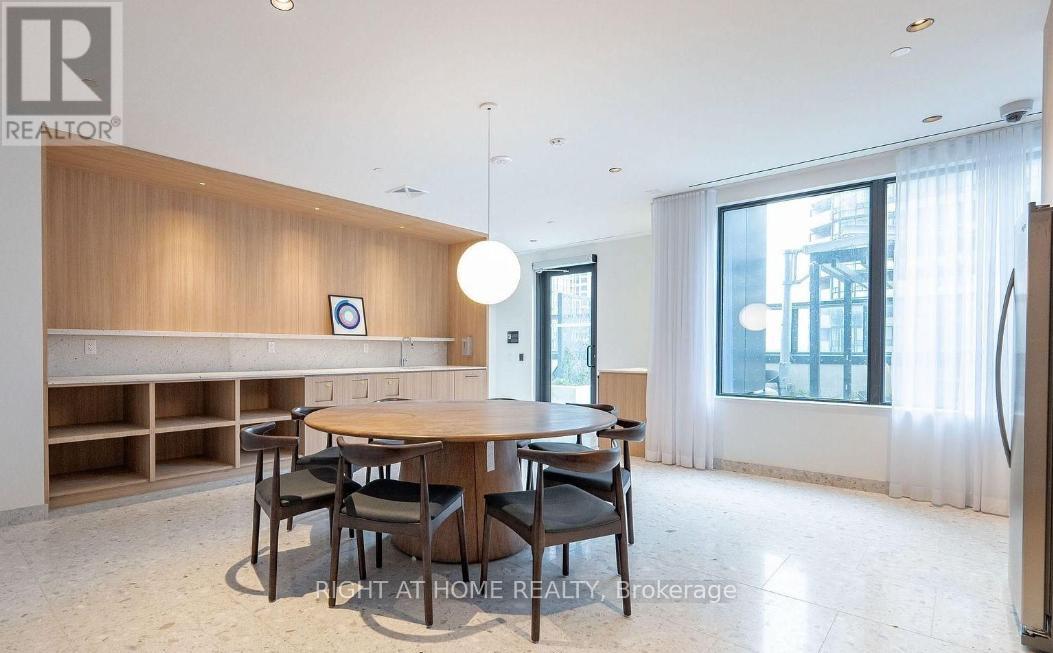 3901 - 395 Square One Drive, Mississauga, Ontario  L5B 0P6 - Photo 28 - W12985994