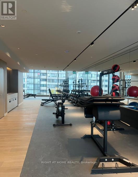 3901 - 395 Square One Drive, Mississauga, Ontario  L5B 0P6 - Photo 33 - W12985994