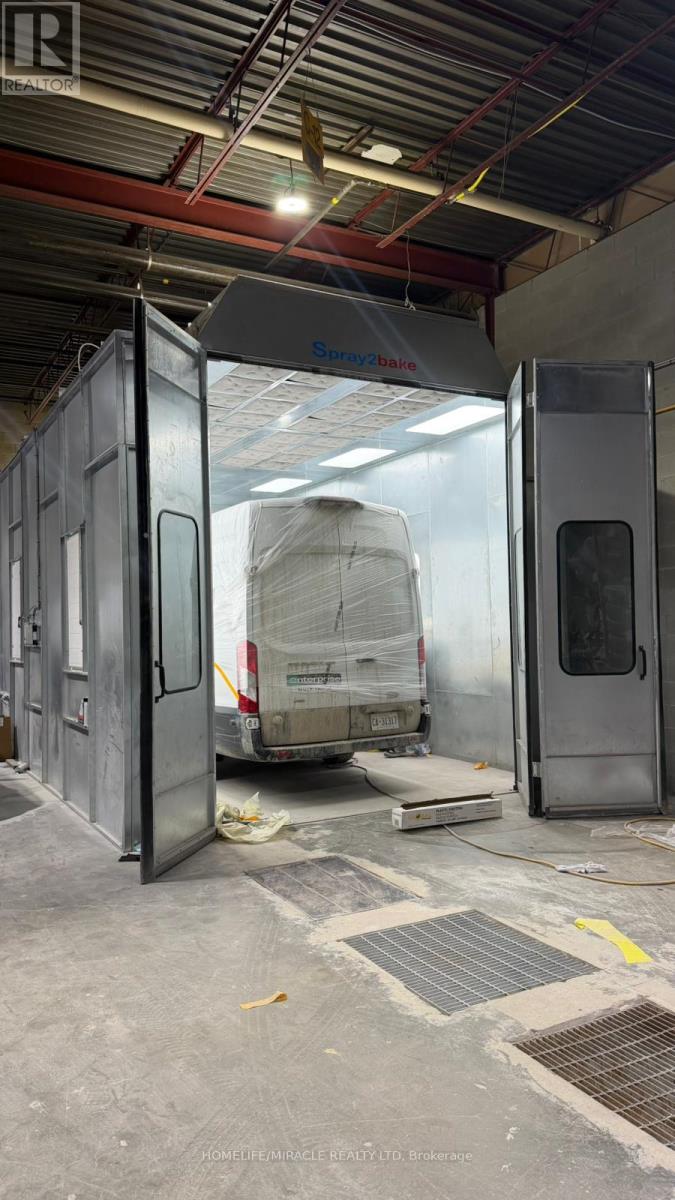 #8 - 101 Glidden Road, Brampton, Ontario  L6T 3W6 - Photo 5 - W12986000