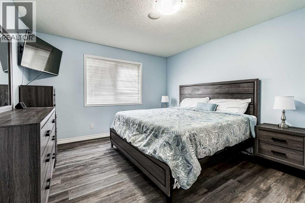 94 New Brighton Circle Se, Calgary, Alberta  T2Z 4B3 - Photo 4 - A2290924