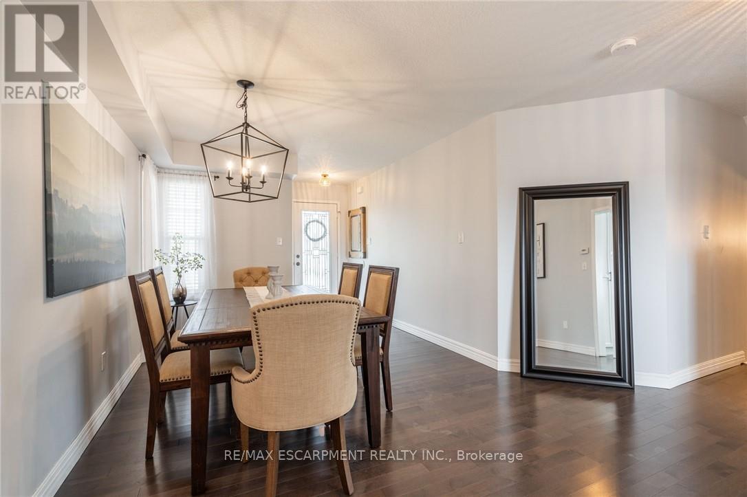 141 Voyager Pass, Hamilton, Ontario  L0R 1C0 - Photo 8 - X12985960