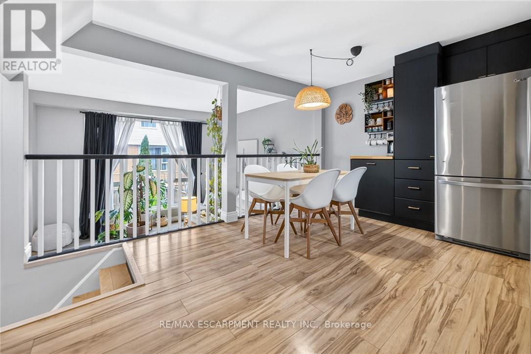 15 - 23 Watsons Lane, Hamilton, Ontario  L9H 5G9 - Photo 13 - X12985976