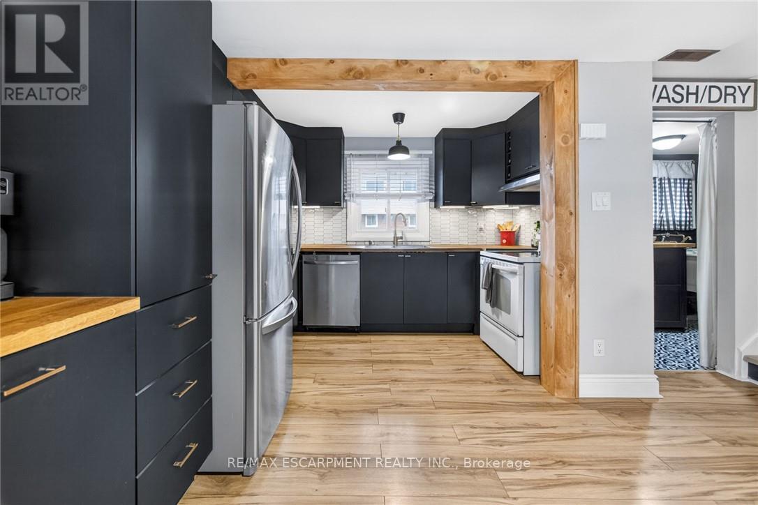 15 - 23 Watsons Lane, Hamilton, Ontario  L9H 5G9 - Photo 17 - X12985976