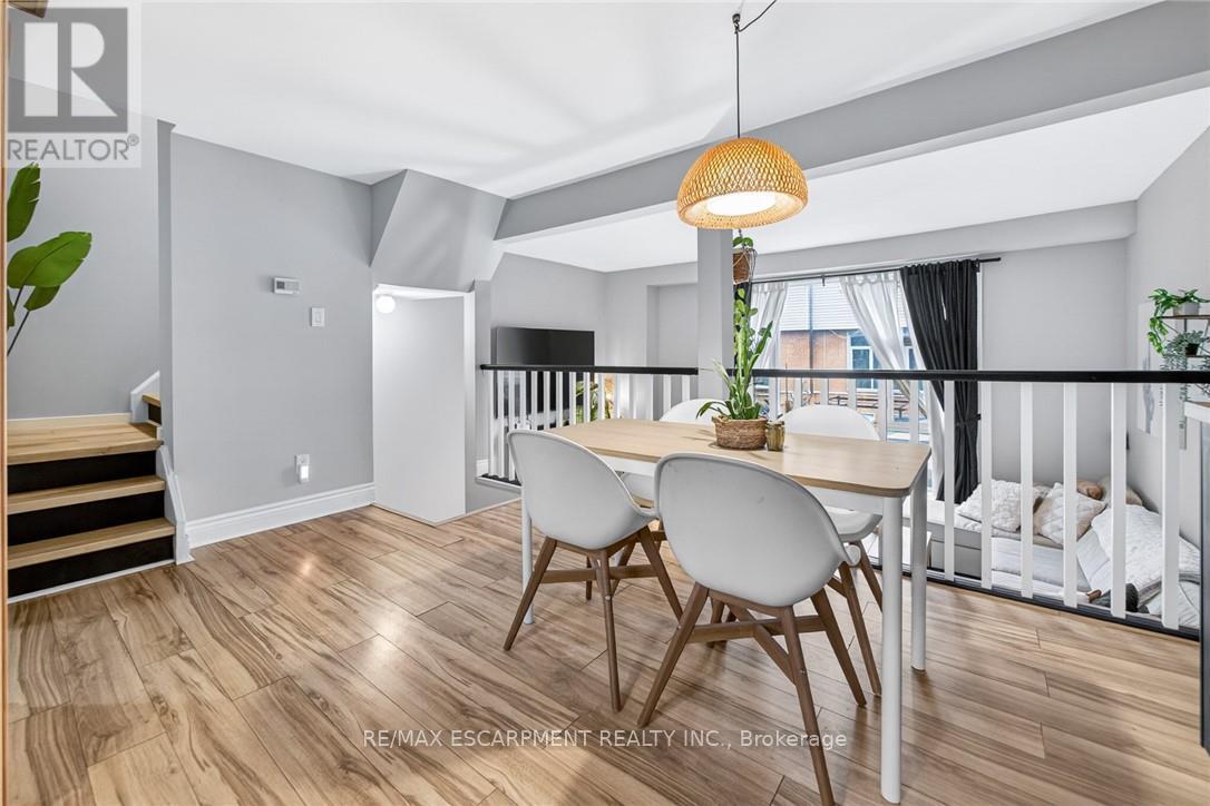 15 - 23 Watsons Lane, Hamilton, Ontario  L9H 5G9 - Photo 19 - X12985976