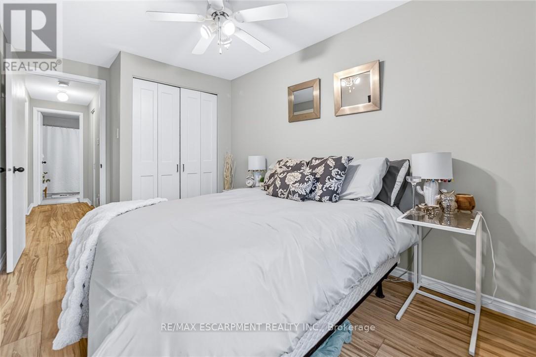 15 - 23 Watsons Lane, Hamilton, Ontario  L9H 5G9 - Photo 23 - X12985976