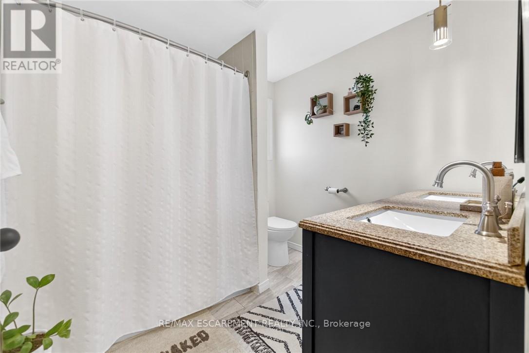 15 - 23 Watsons Lane, Hamilton, Ontario  L9H 5G9 - Photo 27 - X12985976