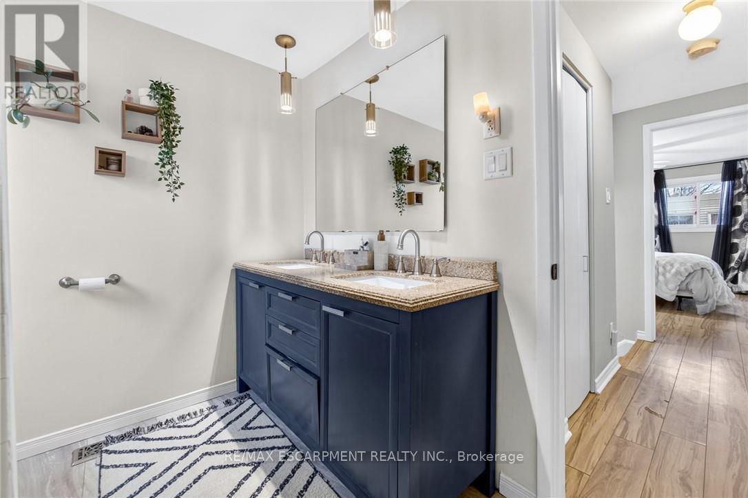 15 - 23 Watsons Lane, Hamilton, Ontario  L9H 5G9 - Photo 28 - X12985976