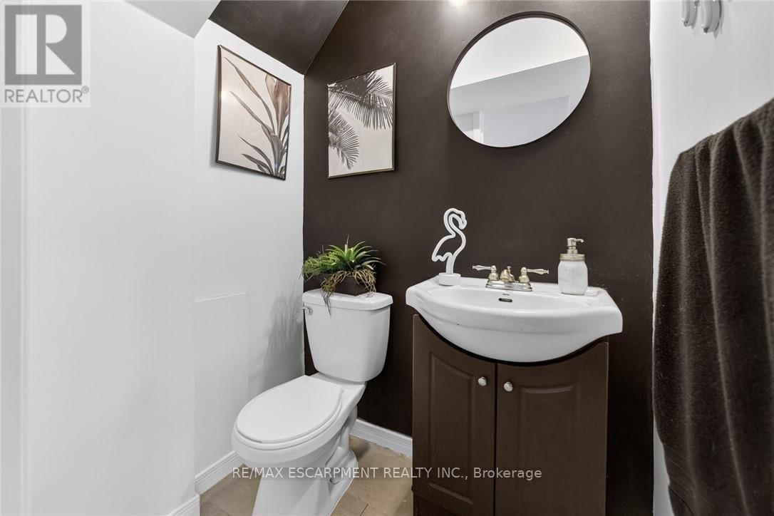 15 - 23 Watsons Lane, Hamilton, Ontario  L9H 5G9 - Photo 32 - X12985976