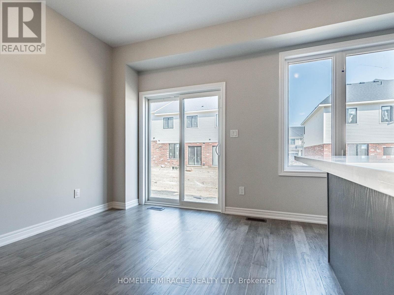 140 Aquasanta Crescent, Hamilton, Ontario  L9B 0J8 - Photo 15 - X12985988