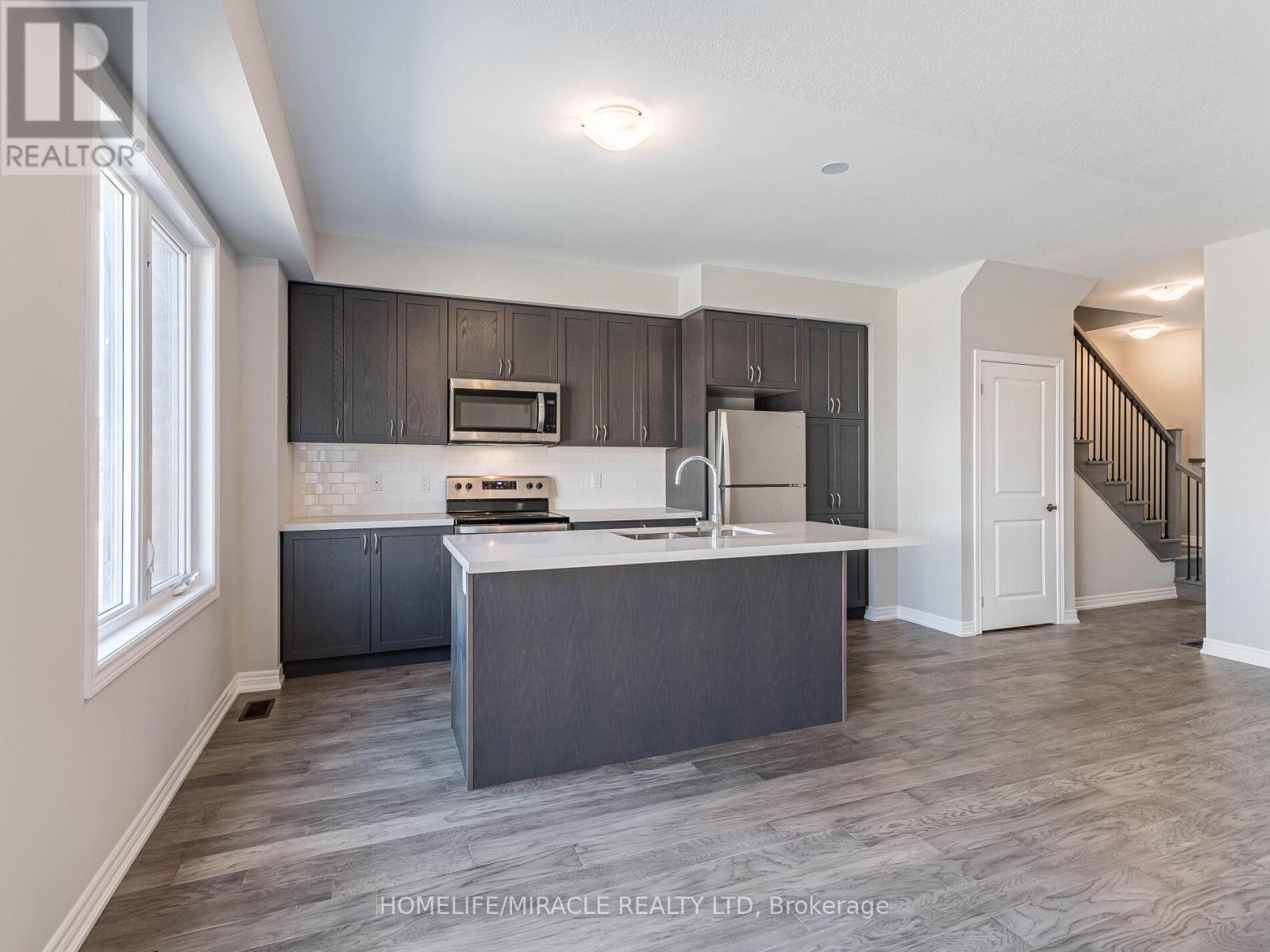 140 Aquasanta Crescent, Hamilton, Ontario  L9B 0J8 - Photo 17 - X12985988