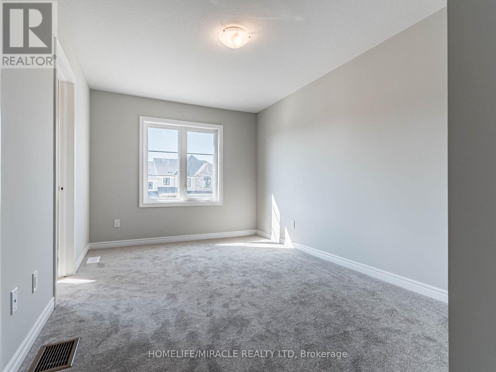 140 Aquasanta Crescent, Hamilton, Ontario  L9B 0J8 - Photo 24 - X12985988