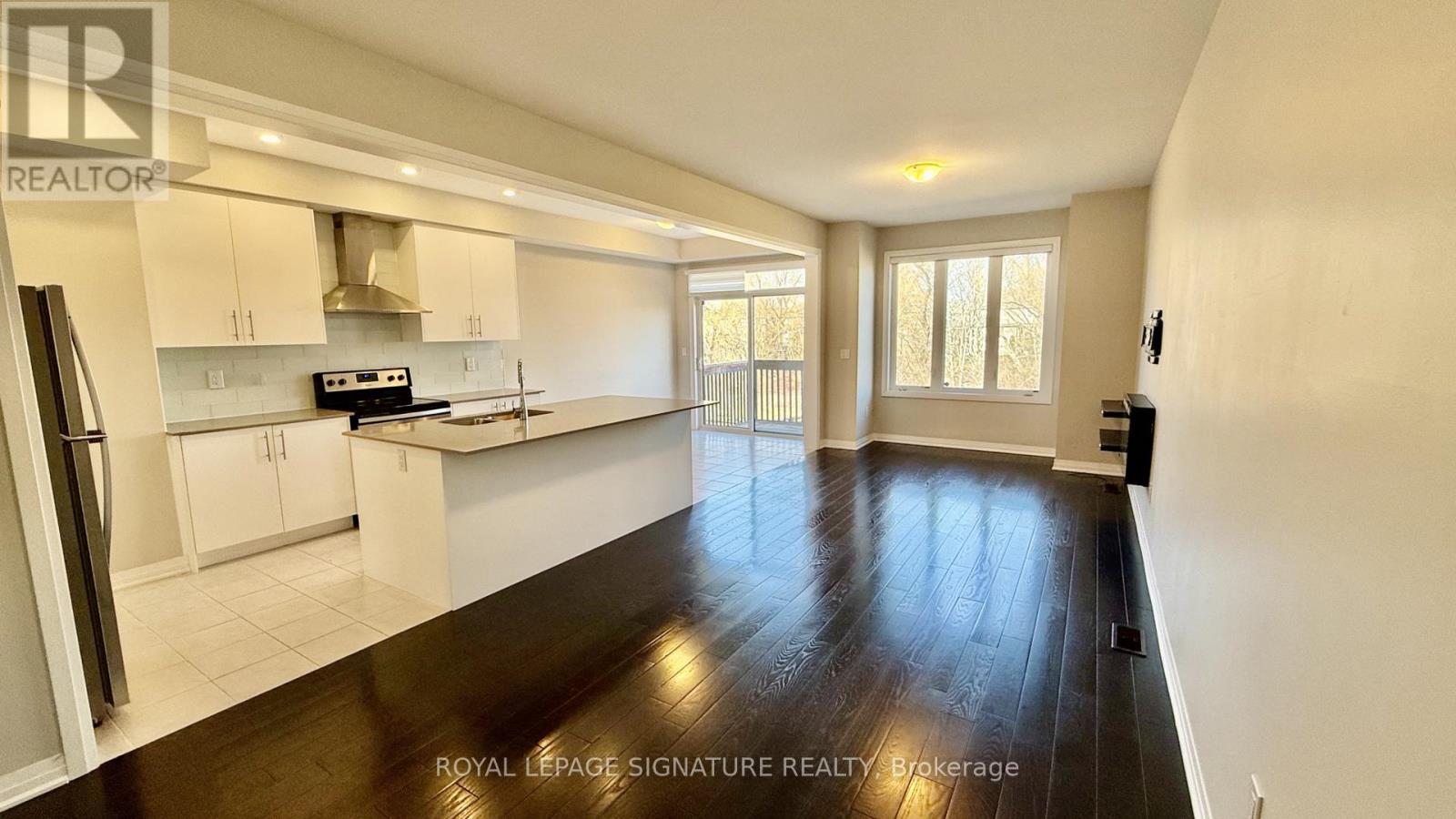 755 Elsley Court, Milton, Ontario  L9T 9J6 - Photo 7 - W12753636