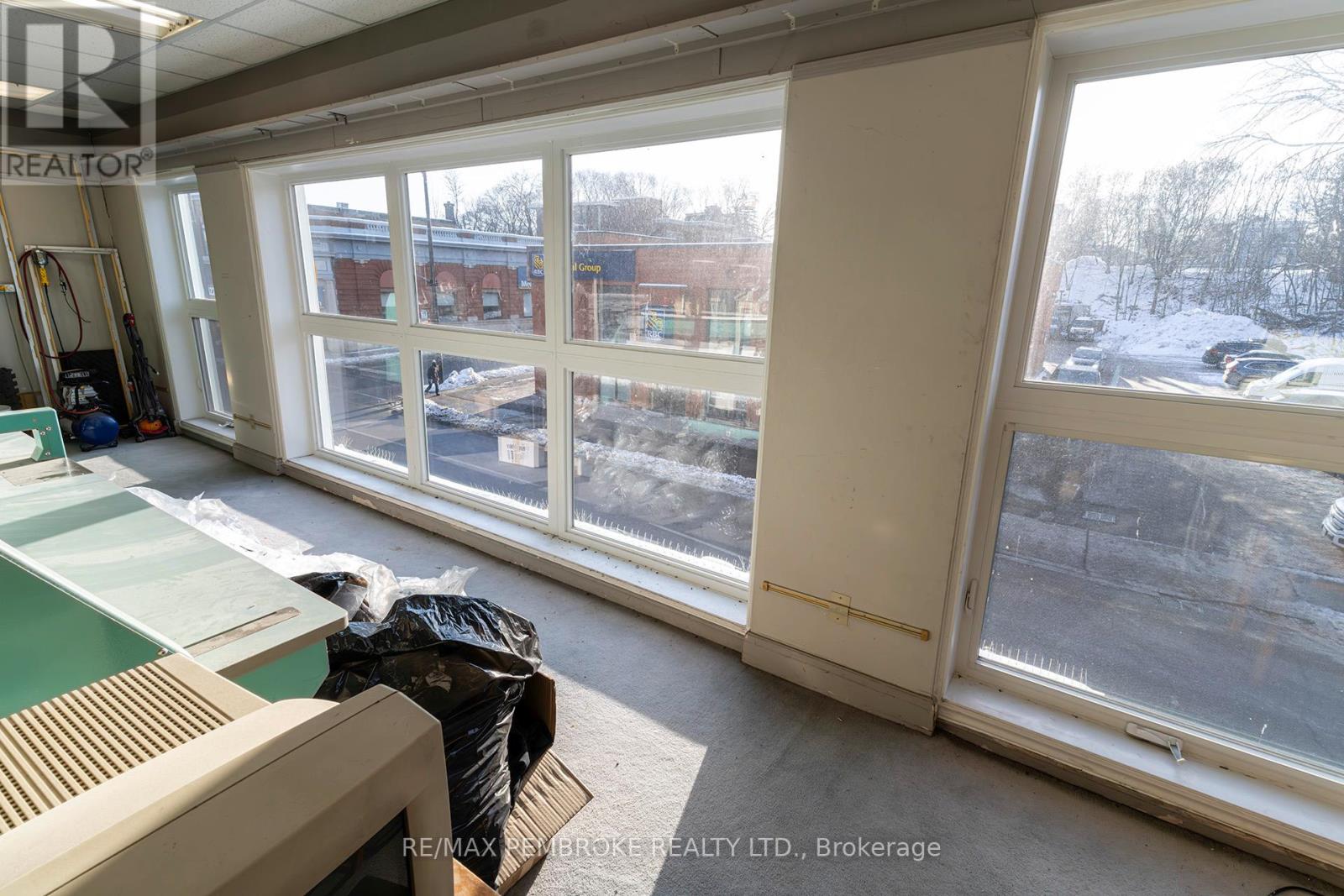 45 Pembroke Street W, Pembroke, Ontario  K8A 5M5 - Photo 19 - X11930771