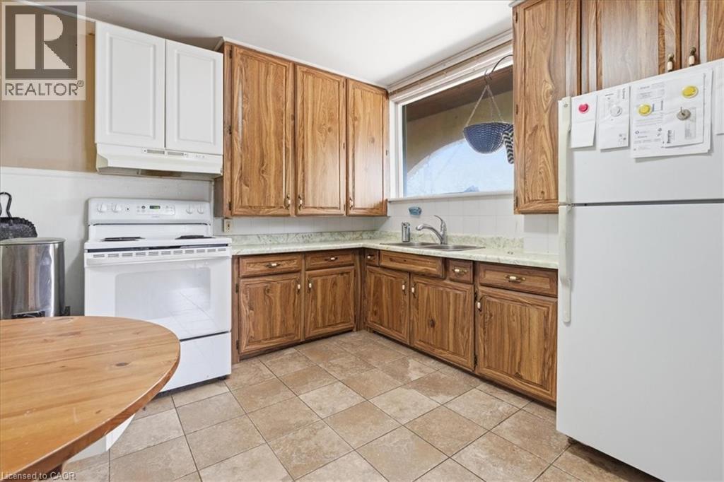 31 Bingeman Street, Kitchener, Ontario  N2H 2R7 - Photo 17 - 40815016