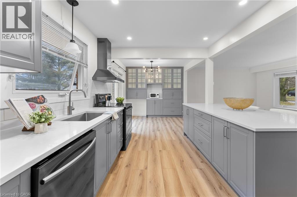 35 Bishops Road, St. Catharines, Ontario  L2M 1T8 - Photo 5 - 40811486