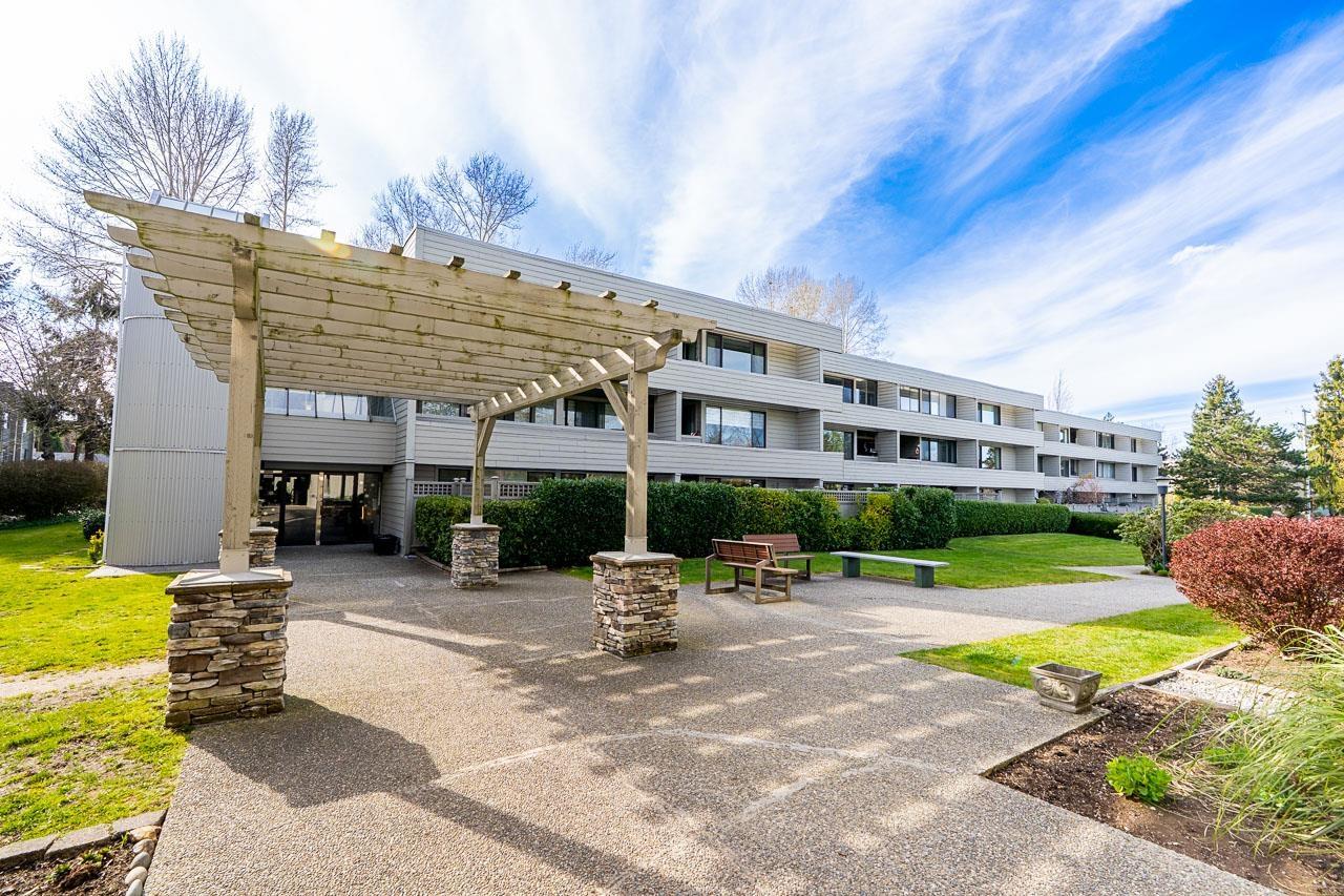 210 15272 19 Avenue, Surrey, British Columbia  V4A 1X6 - Photo 2 - R3108916