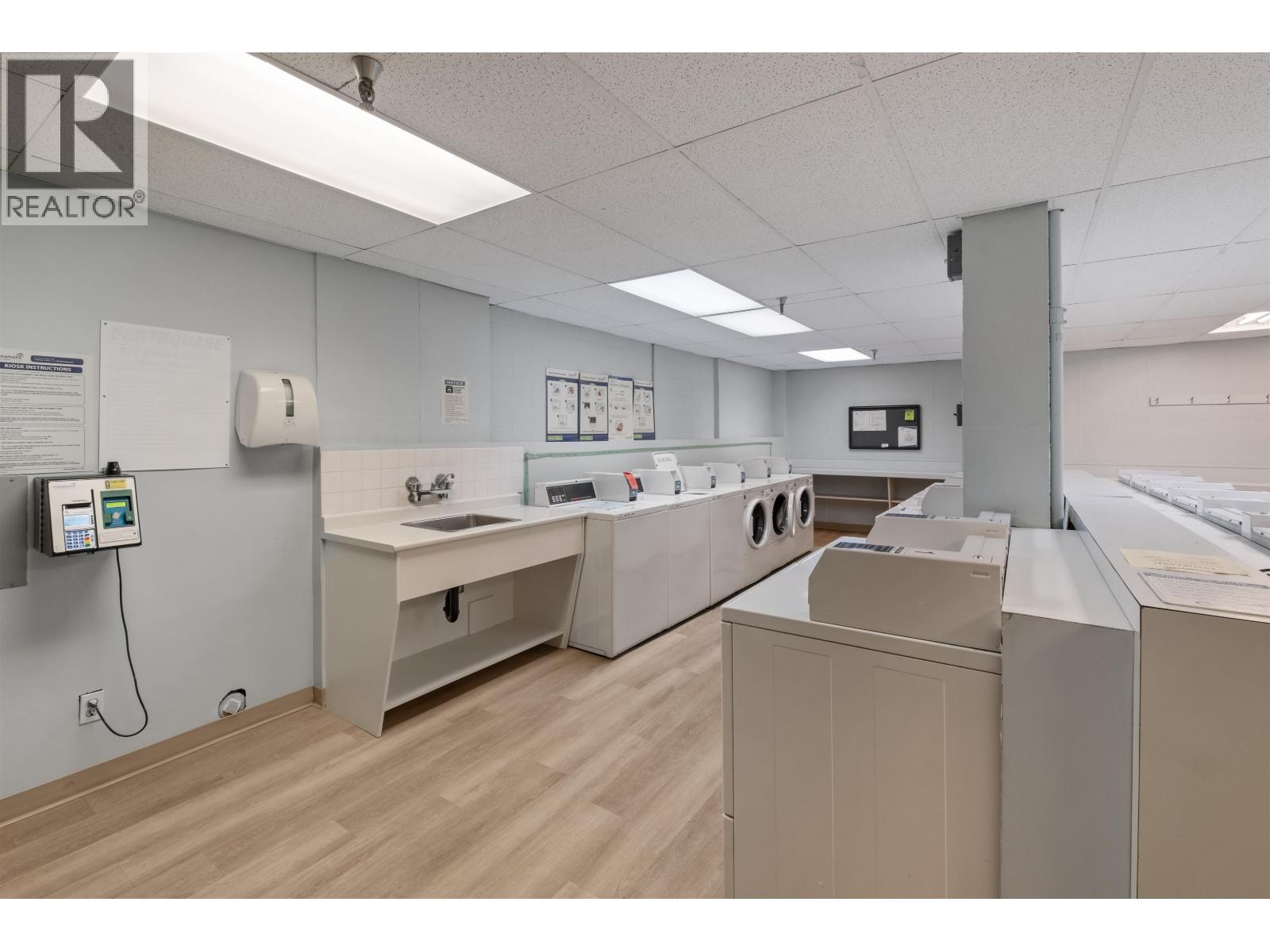 1205 2012 Fullerton Avenue, North Vancouver, British Columbia  V7P 3E3 - Photo 19 - R3110011