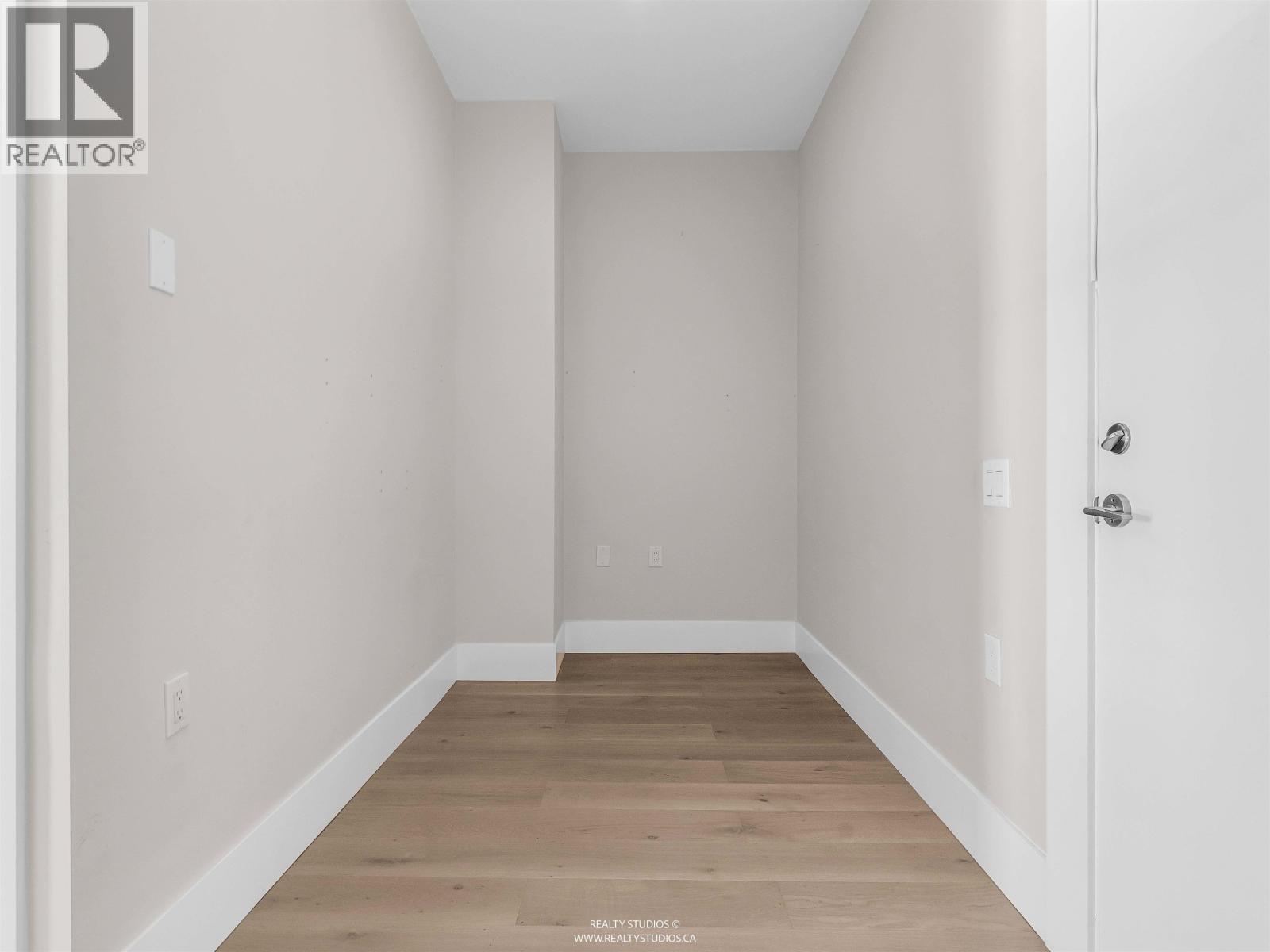 206 1591 Bowser Avenue, North Vancouver, British Columbia  V7P 2Y4 - Photo 15 - R3109972