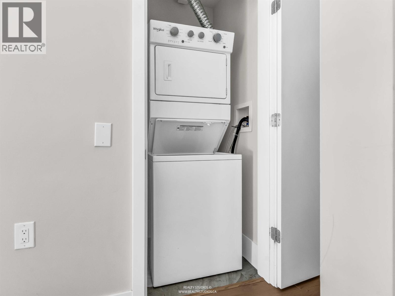 206 1591 Bowser Avenue, North Vancouver, British Columbia  V7P 2Y4 - Photo 16 - R3109972