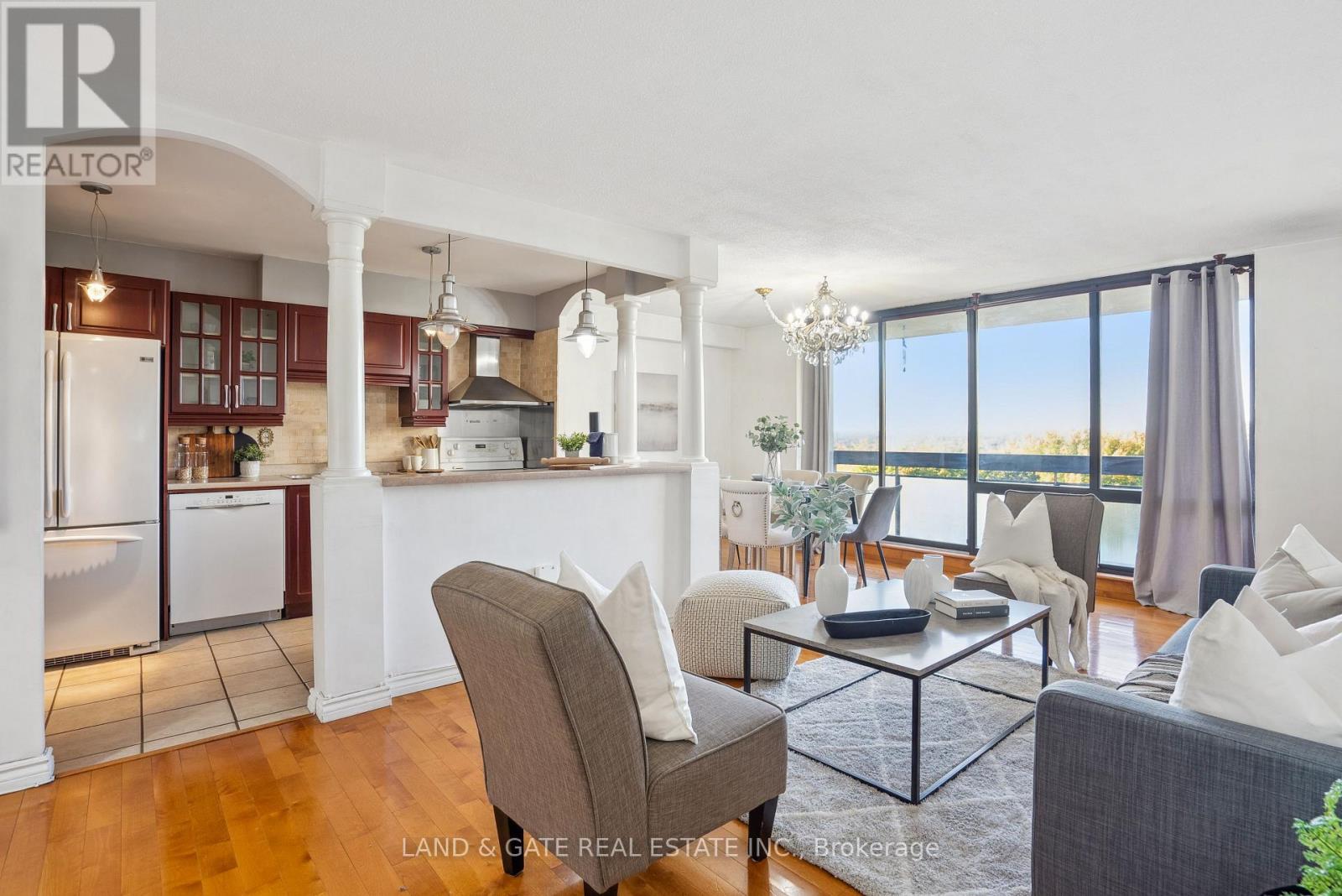 702 - 260 Seneca Hill Drive, Toronto (Don Valley Village), Ontario  M2J 4S6 - Photo 4 - C12986028