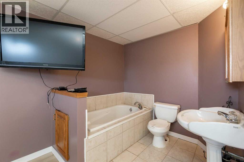2301 21 Avenue, Bowden, Alberta  T0M 0K0 - Photo 23 - A2299616