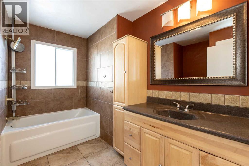 2301 21 Avenue, Bowden, Alberta  T0M 0K0 - Photo 16 - A2299616