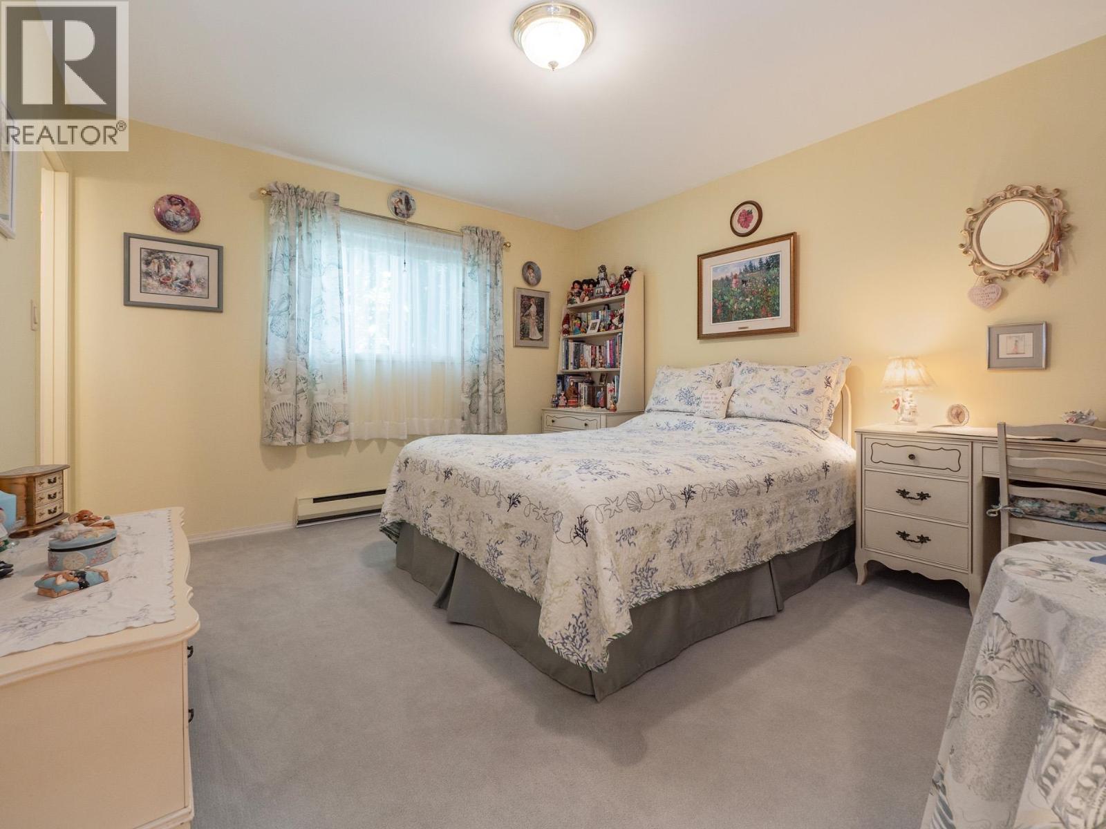 1459 Gower Point Road, Gibsons, British Columbia  V0N 1V3 - Photo 19 - R3110078