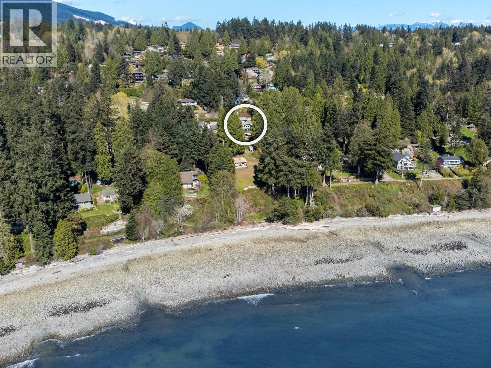 1459 Gower Point Road, Gibsons, British Columbia  V0N 1V3 - Photo 2 - R3110078