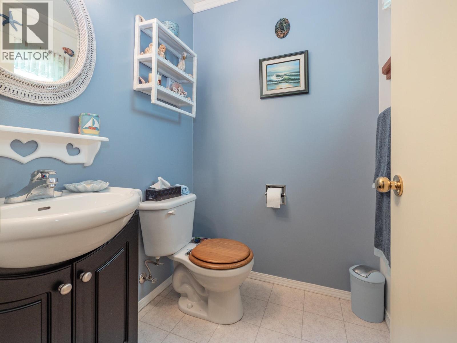 1459 Gower Point Road, Gibsons, British Columbia  V0N 1V3 - Photo 20 - R3110078