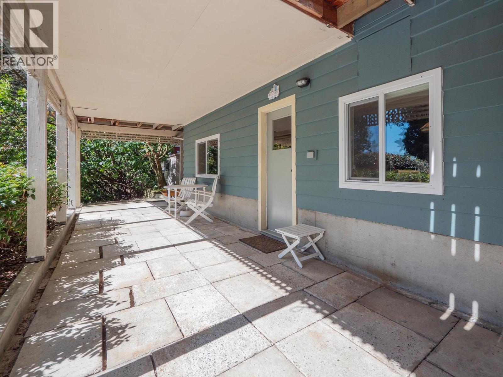 1459 Gower Point Road, Gibsons, British Columbia  V0N 1V3 - Photo 27 - R3110078