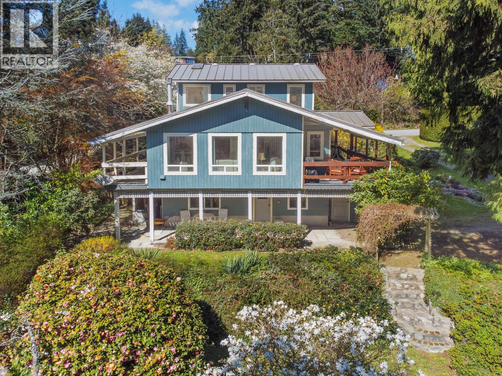 1459 Gower Point Road, Gibsons, British Columbia  V0N 1V3 - Photo 3 - R3110078