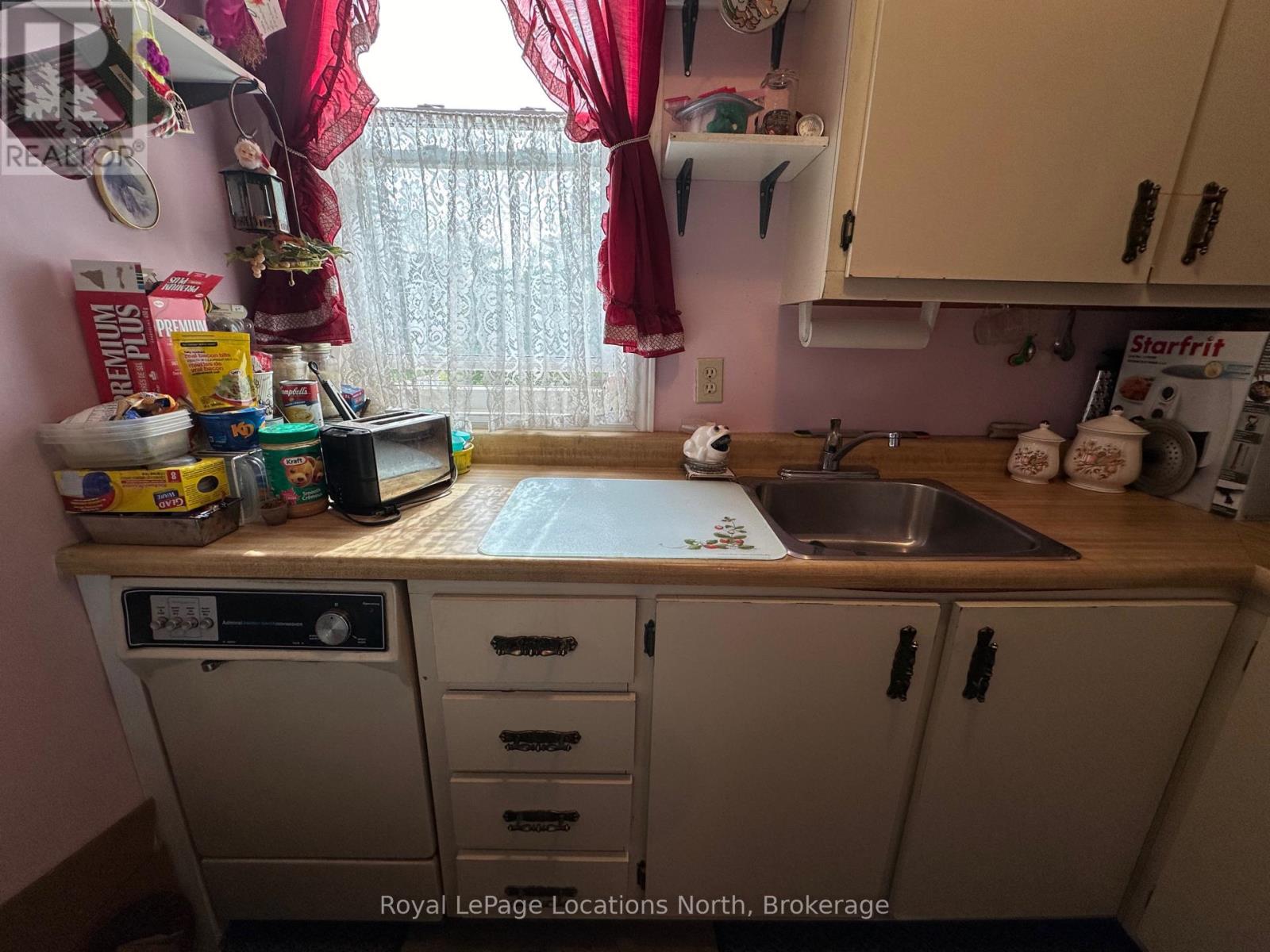 204 - 110 Sykes Street N, Meaford, Ontario  N4L 1S6 - Photo 12 - X12986026