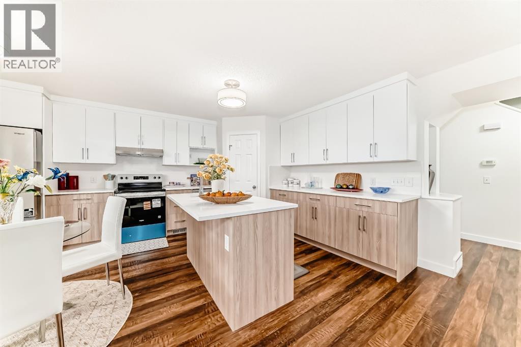 87 Bridlepost Green Sw, Calgary, Alberta  T2Y 4A1 - Photo 5 - A2287138