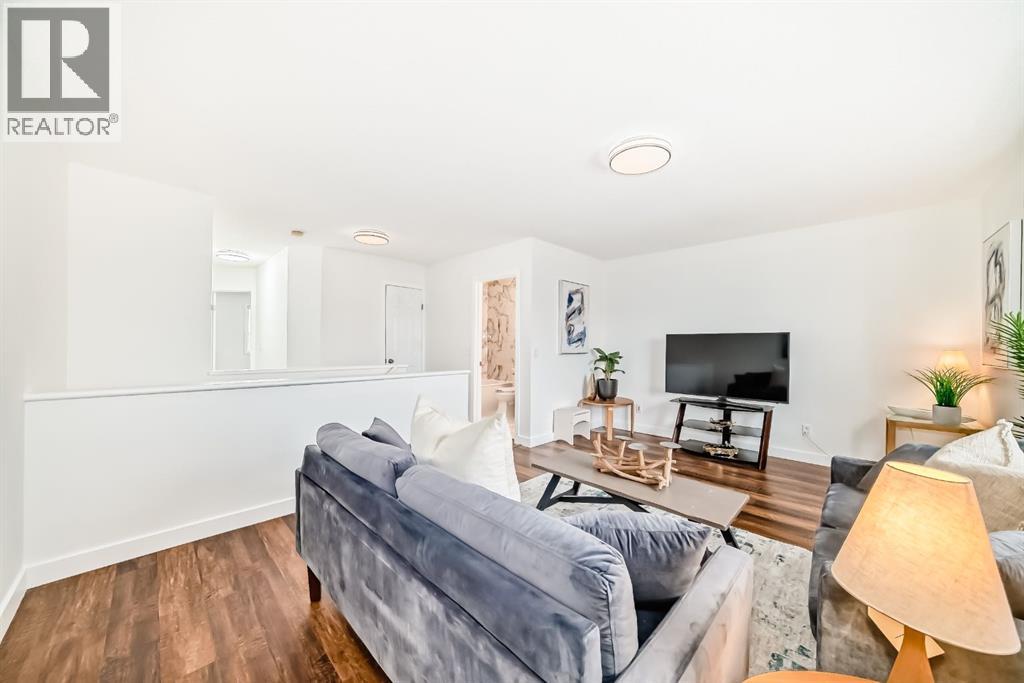 87 Bridlepost Green Sw, Calgary, Alberta  T2Y 4A1 - Photo 27 - A2287138