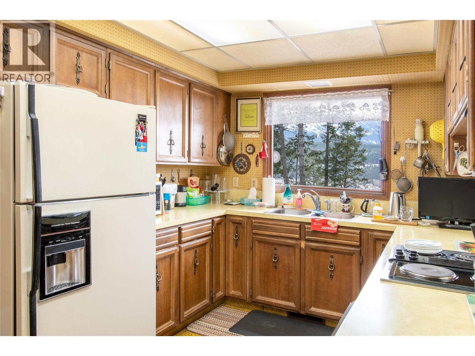 1420 Birch Crescent, Golden, British Columbia  V0A 1H6 - Photo 5 - 10382887