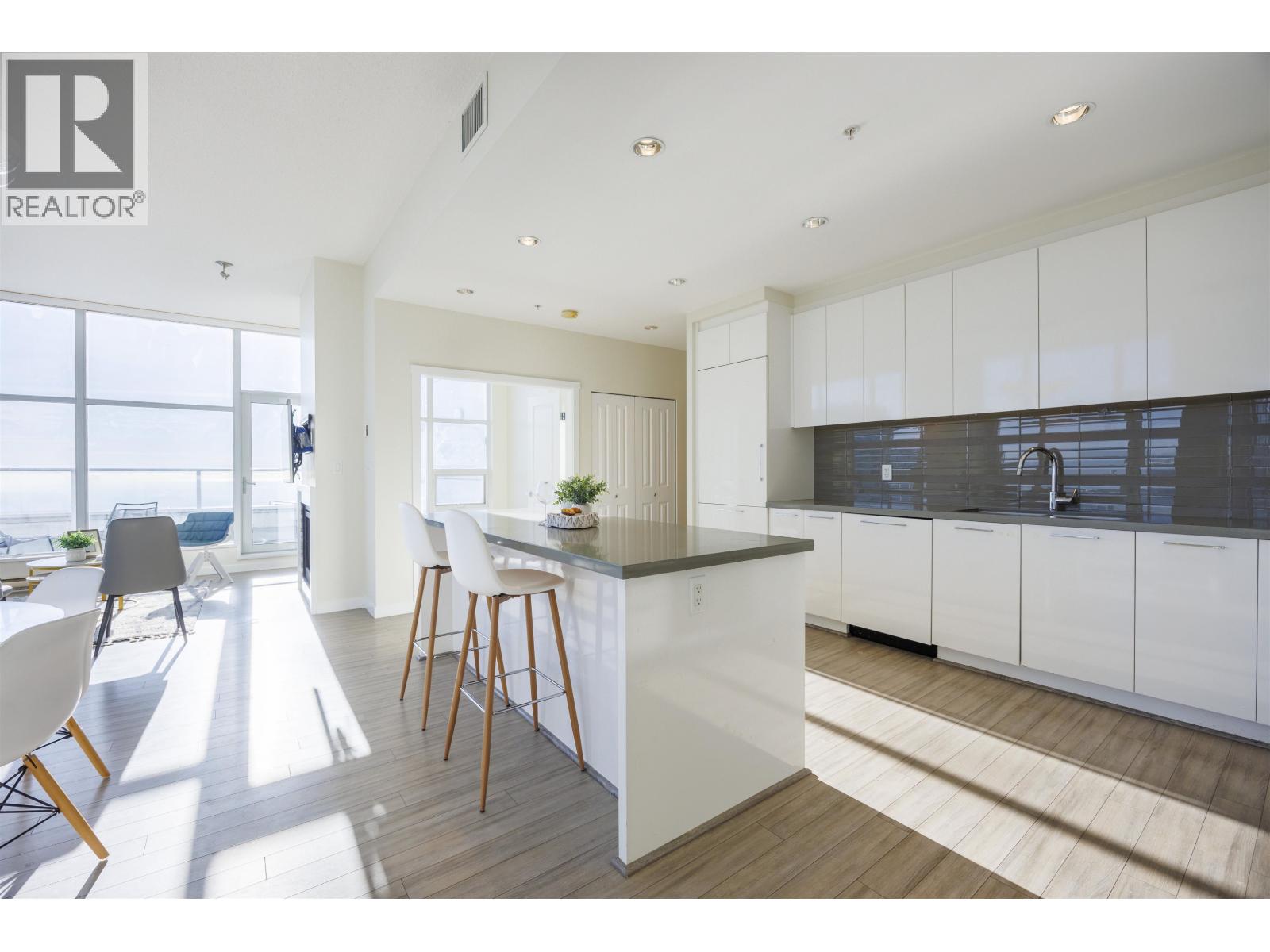 4203 4880 Bennett Street, Burnaby, British Columbia  V5H 0C1 - Photo 8 - R3110077