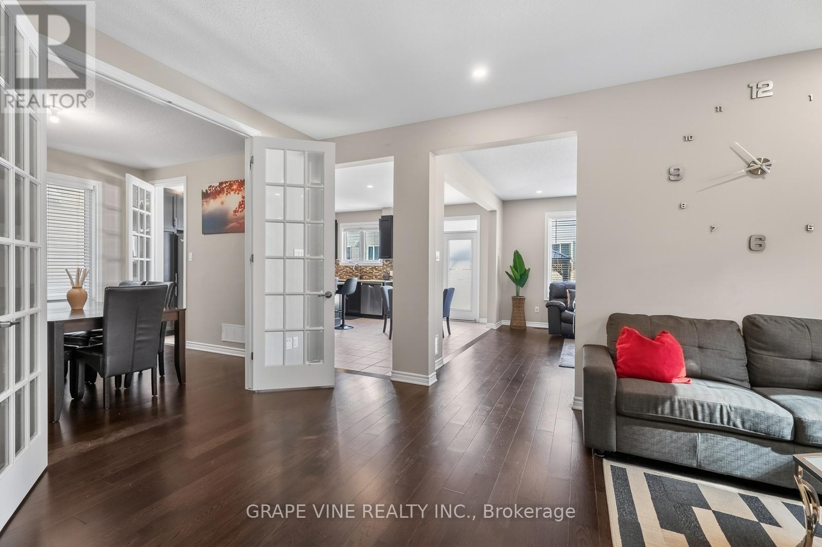 908 Pedigree Street, Ottawa, Ontario  K2S 0Y5 - Photo 10 - X12986036